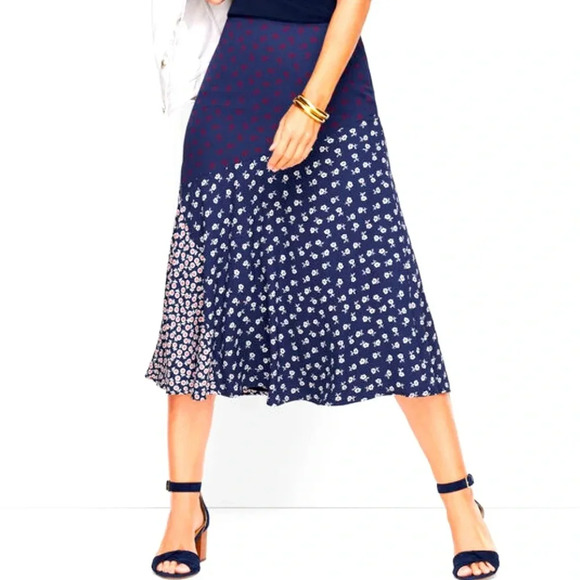 ๐ค Beautiful Talbots Pieced Floral Midi Skirt๐ค - Picture 1 of 9